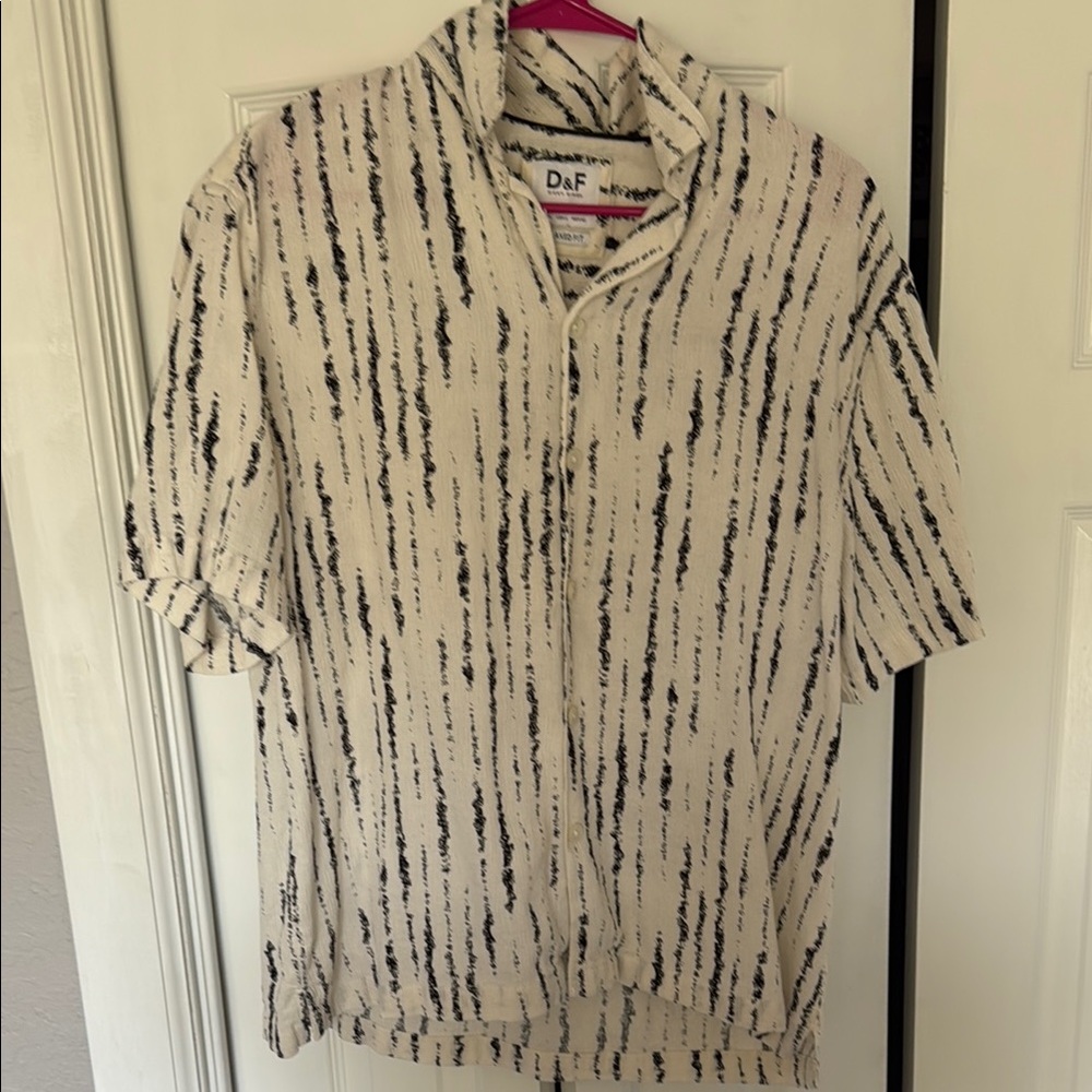 Men's Black and White Striped Shirt